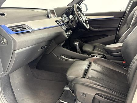 2016-BMW-X1-xDrive20d-M-Sport-Auto_8