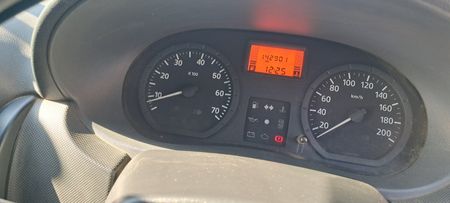2012-Nissan-NP200-16_9