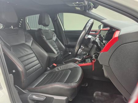 2021-Volkswagen-Polo-20-GTI-Auto-147kW_9