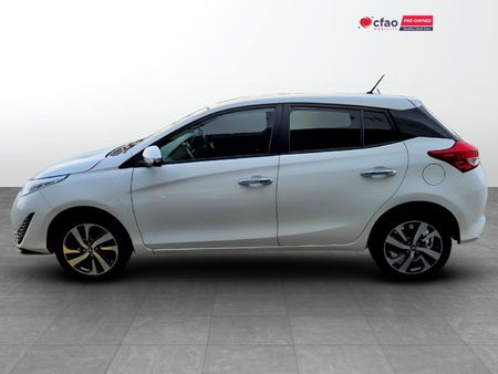 2019-Toyota-Yaris-15-XS-Auto-5-dr_9