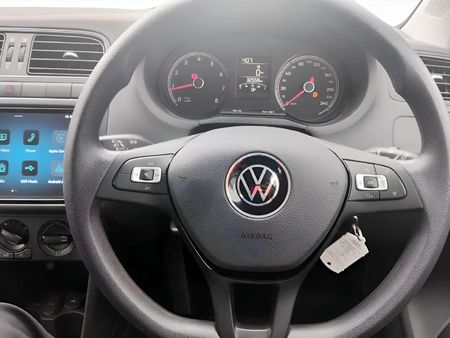 2025-Volkswagen-Polo-Vivo-14_12