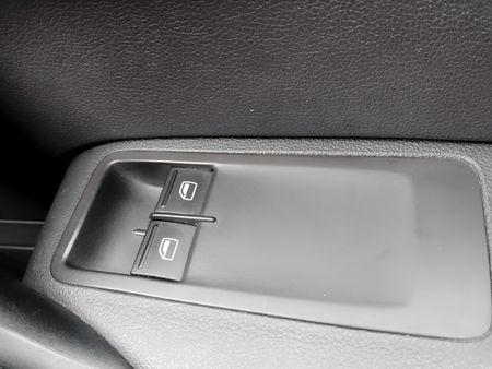 2025-Volkswagen-Polo-Vivo-14_15