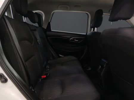 2025-Toyota-Urban-Cruiser-15-XR-Auto_11
