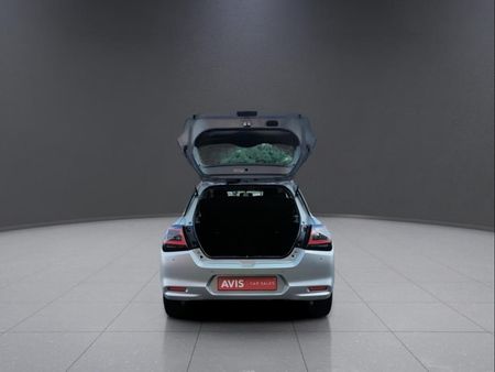 2025-Suzuki-Swift-12-GL_19