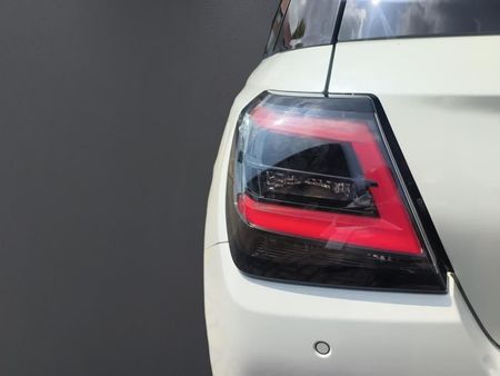 2025-Suzuki-Swift-12-GL_17