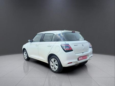 2025-Suzuki-Swift-12-GL_3
