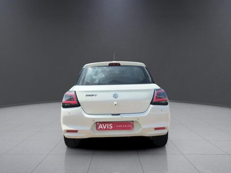 2025-Suzuki-Swift-12-GL_4