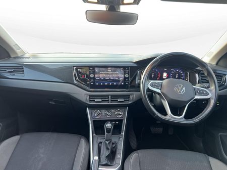 2022-Volkswagen-Polo-10-TSI-Life-Auto-DSG_10