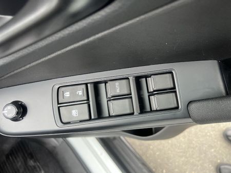 2026-Isuzu-D-Max-19-DDI-HR-L-Auto-Double-Cab_15