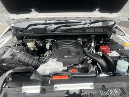 2026-Isuzu-D-Max-19-DDI-HR-L-Auto-Double-Cab_8