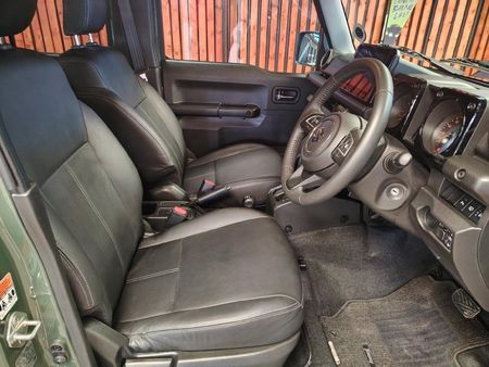 2025-Suzuki-Jimny-15-GLX-AllGrip-5-Door-Auto_16