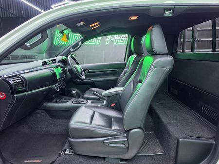 2019-Toyota-Hilux-28-GD-6-Raised-Body-Raider-4x4-Auto-Extended-Cab_19