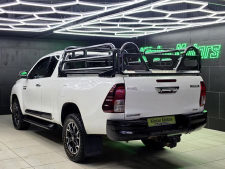 2019-Toyota-Hilux-28-GD-6-Raised-Body-Raider-4x4-Auto-Extended-Cab_3