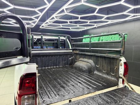 2019-Toyota-Hilux-28-GD-6-Raised-Body-Raider-4x4-Auto-Extended-Cab_6