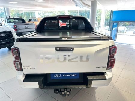 2023-Isuzu-D-Max-30-DDI-V-Cross-HR-4x4-Auto-Double-Cab_9