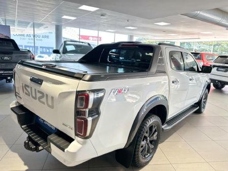 2023-Isuzu-D-Max-30-DDI-V-Cross-HR-4x4-Auto-Double-Cab_10