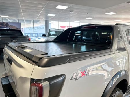 2023-Isuzu-D-Max-30-DDI-V-Cross-HR-4x4-Auto-Double-Cab_11