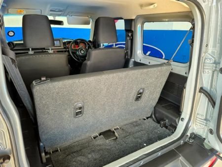2021-Suzuki-Jimny-15-GA_11