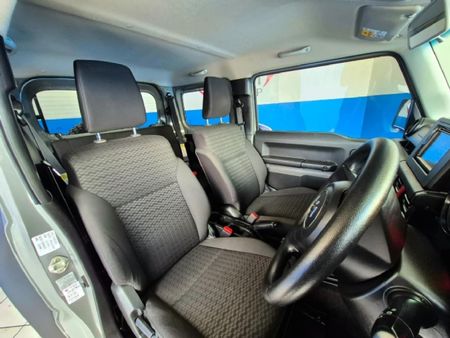 2021-Suzuki-Jimny-15-GA_8