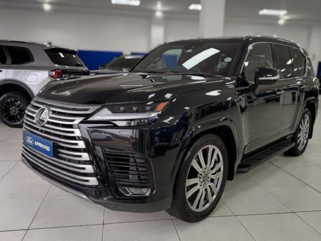 2025-Lexus-LX-600-VIP_15