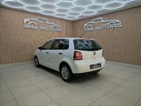 2016-Volkswagen-Polo-Vivo-GP-14-Conceptline-5-dr_7