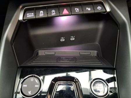 2025-Audi-A3-Sportback-35-TFSI-Auto_15