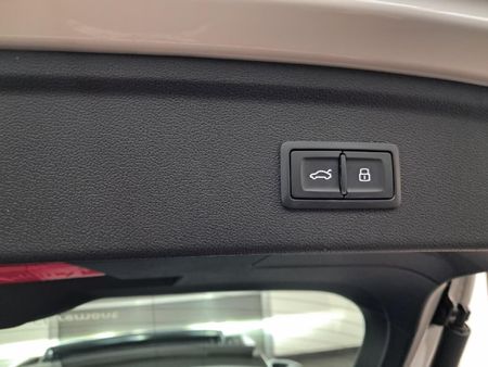 2025-Audi-A3-Sportback-35-TFSI-Auto_22