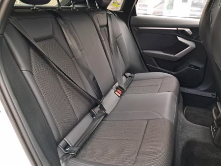 2025-Audi-A3-Sportback-35-TFSI-Auto_23