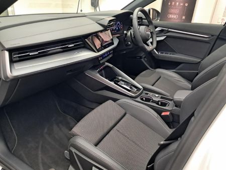 2025-Audi-A3-Sportback-35-TFSI-Auto_25