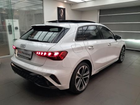 2025-Audi-A3-Sportback-35-TFSI-Auto_4