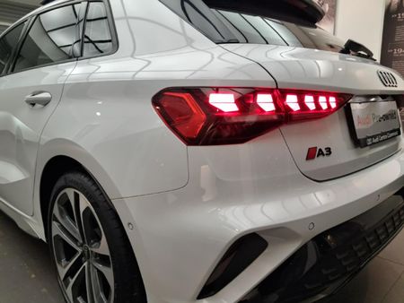 2025-Audi-A3-Sportback-35-TFSI-Auto_7