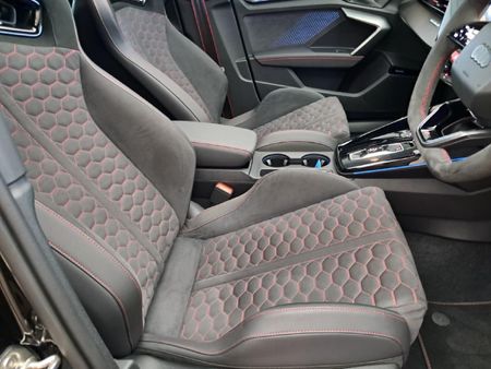 2025-Audi-RS3-Sportback-Quattro-Stronic-Carbon-Edition_12
