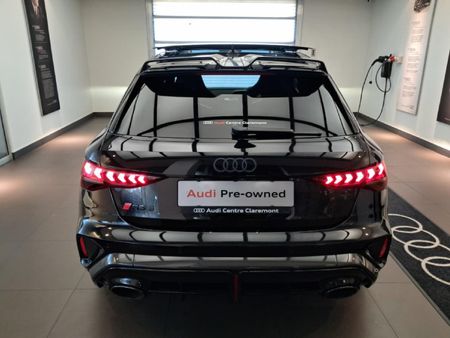 2025-Audi-RS3-Sportback-Quattro-Stronic-Carbon-Edition_5