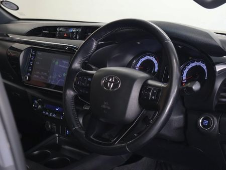 2019-Toyota-Hilux-28-GD-6-Raised-Body-Auto-Raider-Double-Cab_14