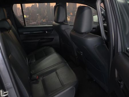 2019-Toyota-Hilux-28-GD-6-Raised-Body-Auto-Raider-Double-Cab_16