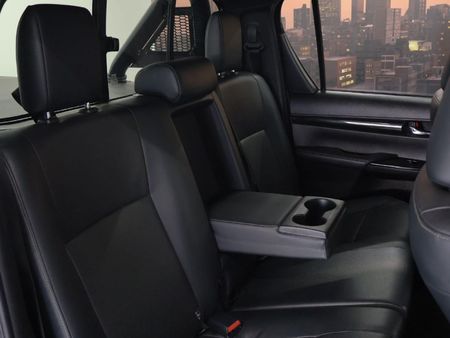 2019-Toyota-Hilux-28-GD-6-Raised-Body-Auto-Raider-Double-Cab_20