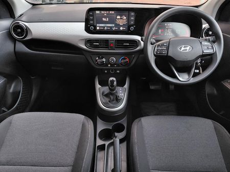 2025-Hyundai-Exter-12-Premium-Auto_15