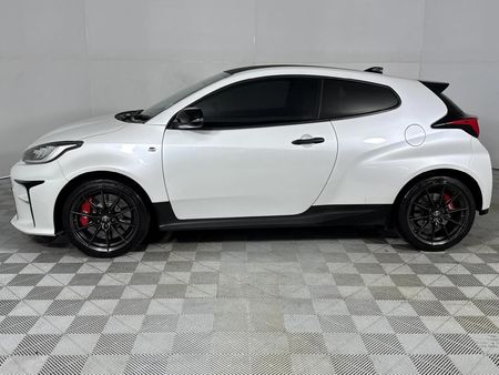 2023-Toyota-GR-Yaris-Rally-16T_17
