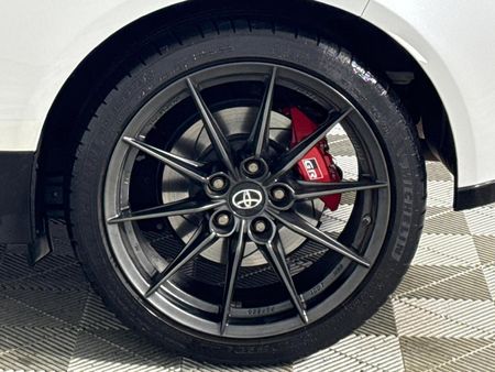 2023-Toyota-GR-Yaris-Rally-16T_5