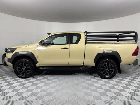 2021-Toyota-Hilux-28-GD-6-Raised-Body-Legend-4x4-Extended-Cab_16
