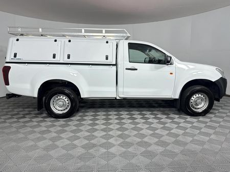 2026-Isuzu-D-Max-250C-Fleetside-Single-Cab_13