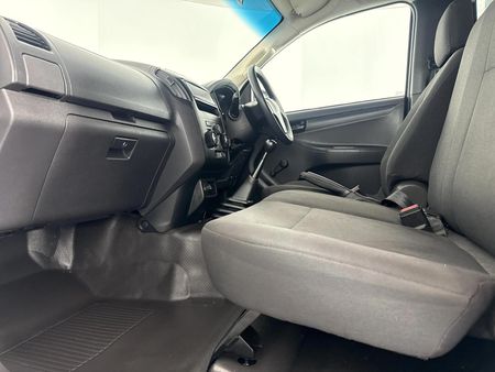 2026-Isuzu-D-Max-250C-Fleetside-Single-Cab_6