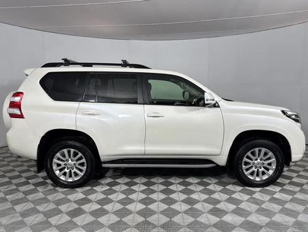 2014-Toyota-Land-Cruiser-Prado-30-TDI-VX-Auto_17