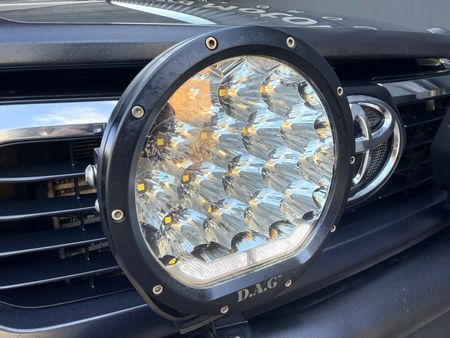 2021-Toyota-Hilux-28-GD-6-Raised-Body-Legend-RS-4x4-Auto-Double-Cab_10