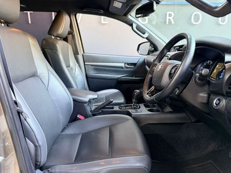 2021-Toyota-Hilux-28-GD-6-Raised-Body-Legend-RS-4x4-Auto-Double-Cab_16