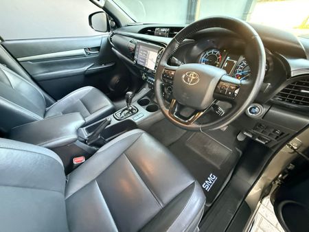 2021-Toyota-Hilux-28-GD-6-Raised-Body-Legend-RS-4x4-Auto-Double-Cab_17