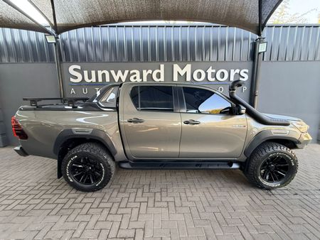 2021-Toyota-Hilux-28-GD-6-Raised-Body-Legend-RS-4x4-Auto-Double-Cab_1