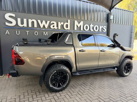 2021-Toyota-Hilux-28-GD-6-Raised-Body-Legend-RS-4x4-Auto-Double-Cab_3