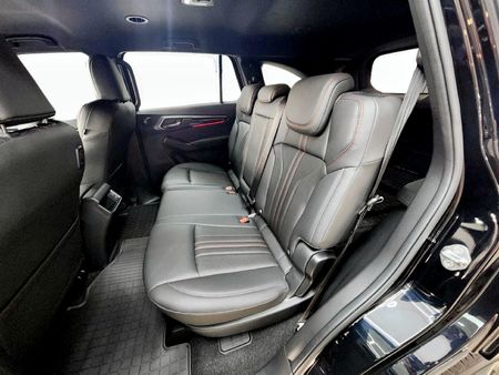 2026-Isuzu-Mu-x-30D-Onyx-XT-4x4-Auto_8