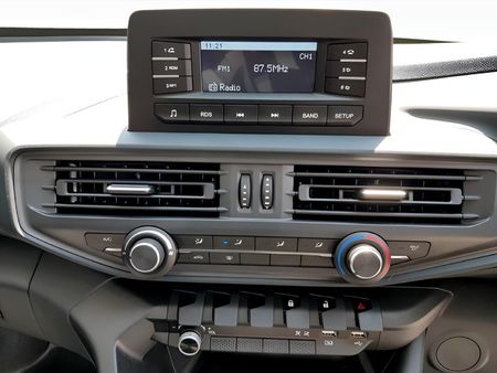 2026-Peugeot-Landtrek-19D-Professional-Single-Cab_14